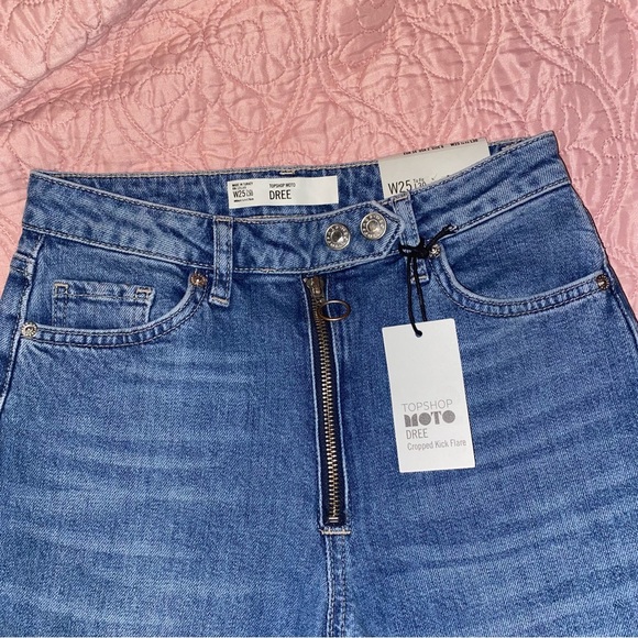 Topshop Moto Dree Trumpet Hem Cropped Jeans - Picture 10 of 13